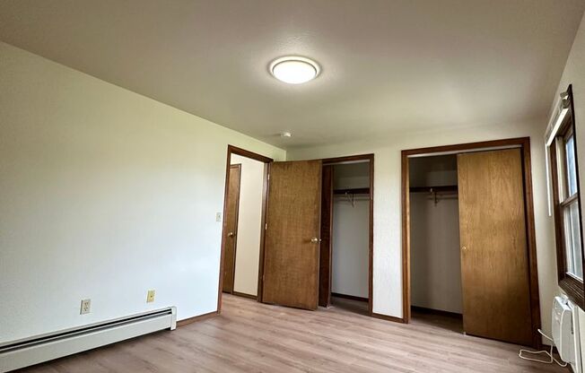 1 bed, 1 bath, 722 sqft, $870, Unit Apt. 13