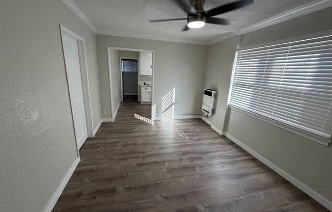 2833 Huron St.