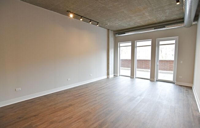 1 bed, 1 bath, 642 sqft, $3,636, Unit 3833-217