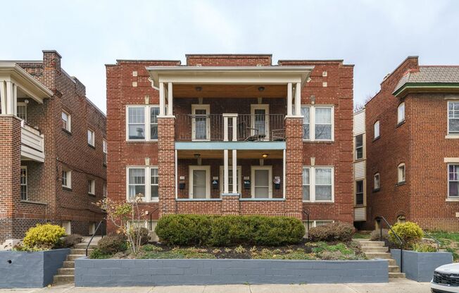 1 bed, 1 bath, $1,100, Unit 110.5 Wilber Ave