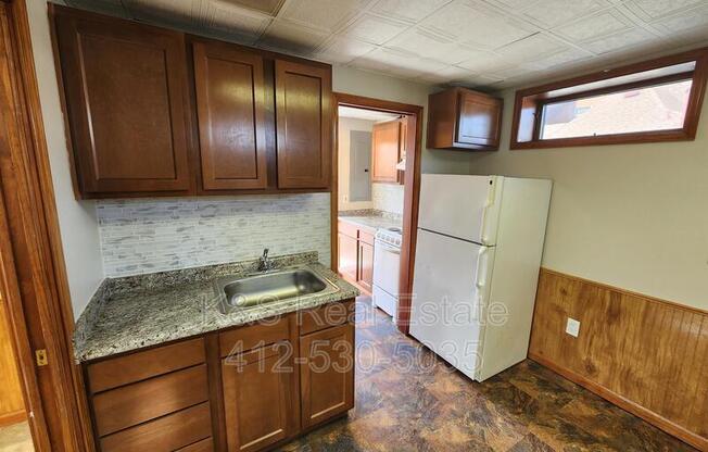 1540 LINCOLN WAY