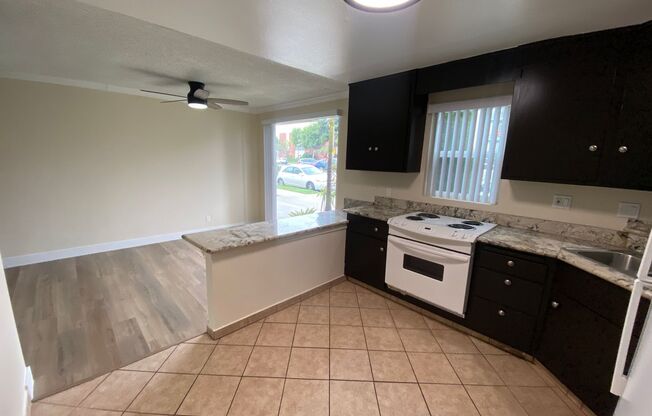 2 beds, 1 bath, 831 sqft, $2,695, Unit 8