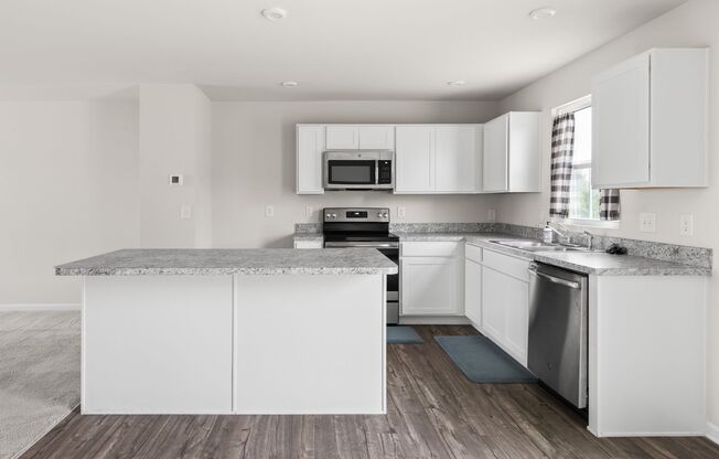 4 Bed, 2.5 Bath, 2 Car Garage Near Everything in Durham!