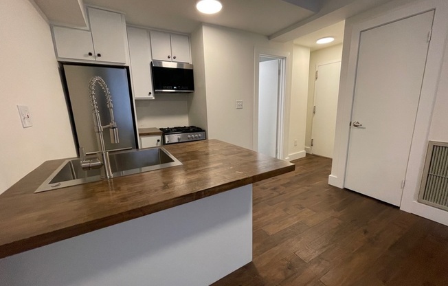 319 S 10th St Unit 234