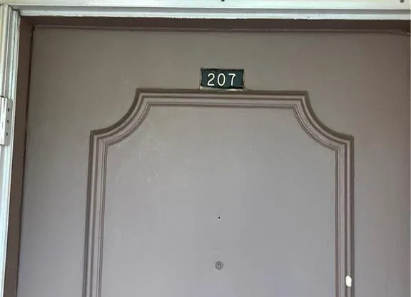 9441 Live Oak Pl
