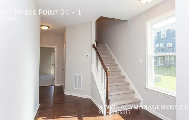 1107 MYERS PT DR
