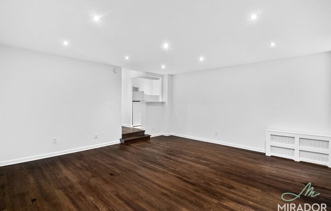 Studio, 1 bath, $3,800, Unit 2D