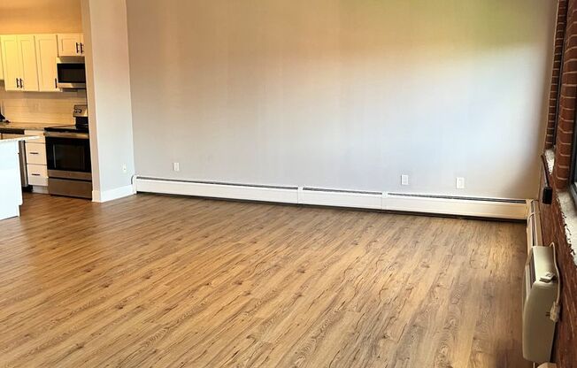 1 bed, 1 bath, 800 sqft, $2,075, Unit 45-521