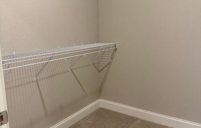 3 beds, 2 baths, 1,549 sqft, $2,600, Unit 301