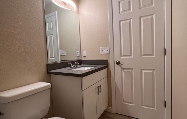 2 beds, 1 bath, 871 sqft, $1,799, Unit 308