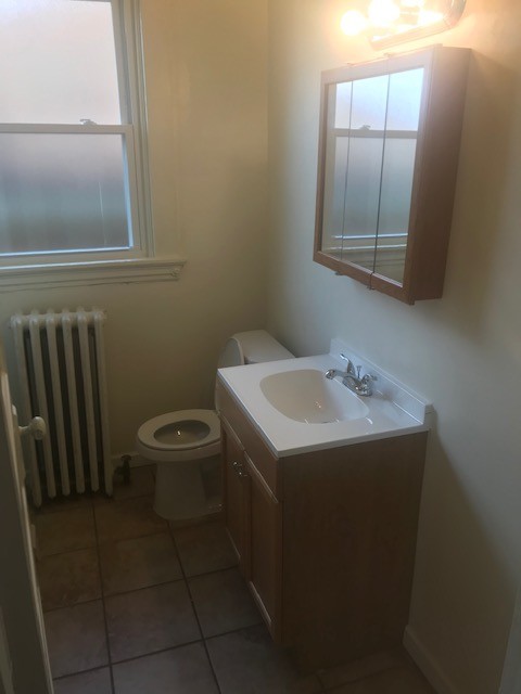 4 beds, 1 bath, $1,400, Unit 2