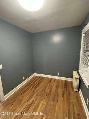 3 beds, 1 bath, 1,000 sqft, $2,950