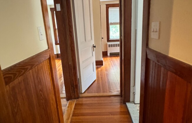 27 ABBOTT ST
