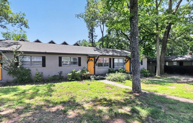 Cute Two Bedroom Home in The Arts District!