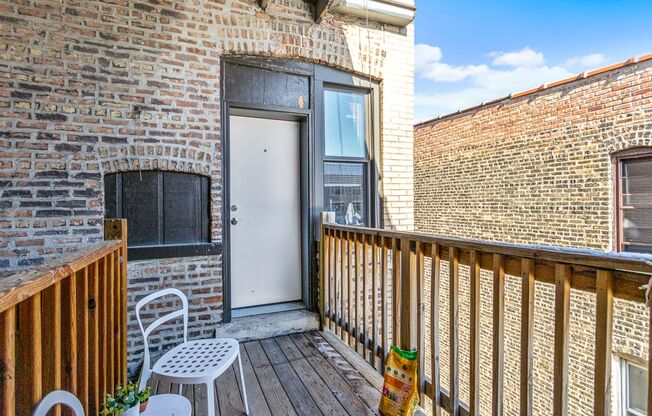 2 beds, 1 bath, 655 sqft, $2,650, Unit 617-B3