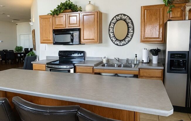 2 beds, 1 bath, $1,130, Unit A-204