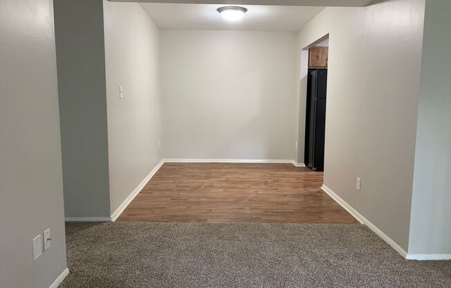 Spacious 2-Bedroom Apartment for Rent in Chesterton – Prime Location and Comfort
