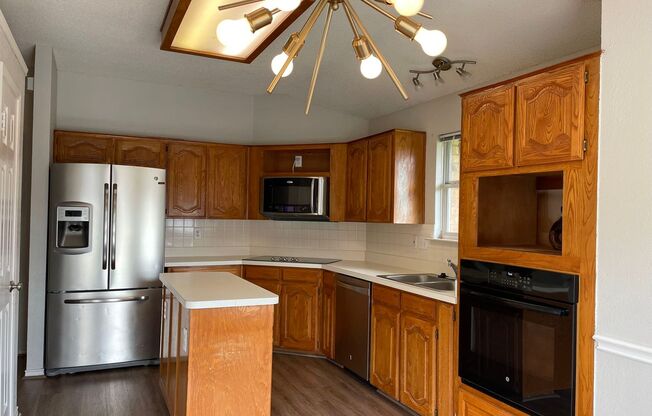 3 Bedroom 2 bath home in Allen, TX!