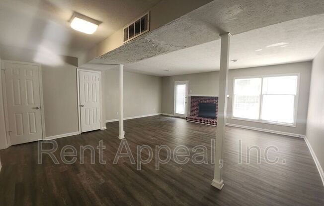 105 OAKHILL CIR