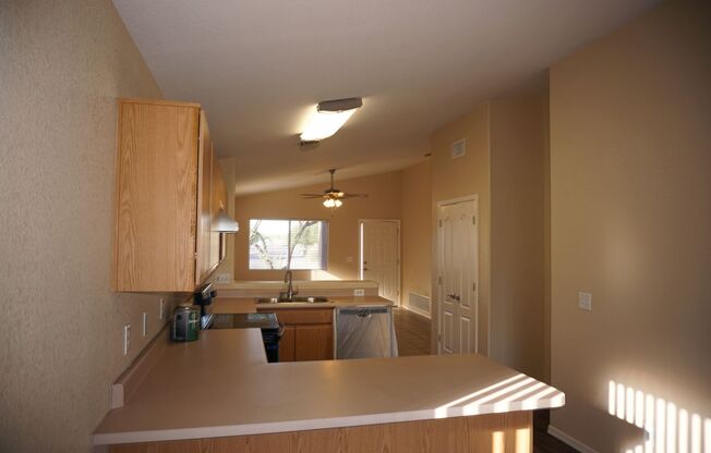 3 beds, 2 baths, $1,675