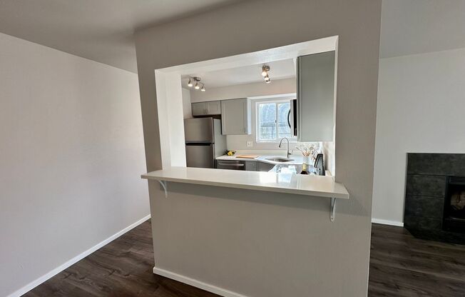 1712 Boylston