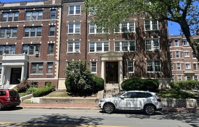 333 Harvard St.