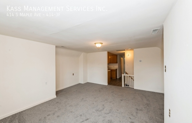 414 S MAPLE AVE