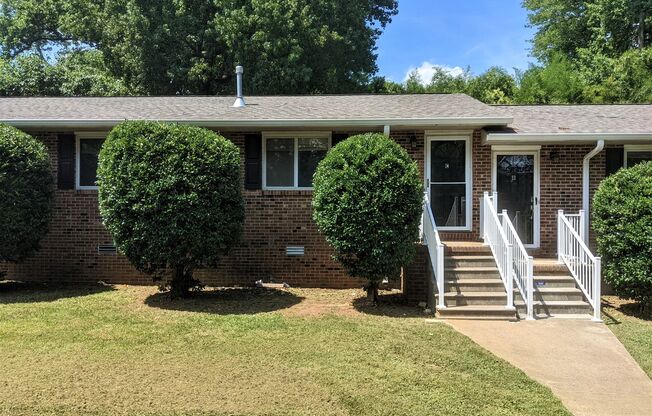 3906 Lexington