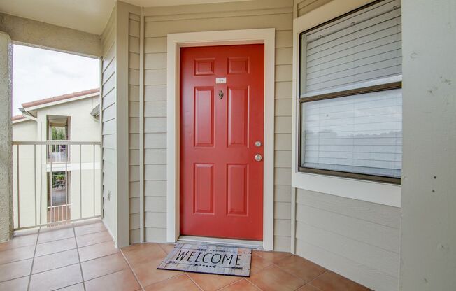 MOVE IN BY 9/30 AND GET $500 OFF YOUR FIRST MONTH"S RENT!!! Cozy 1 Bed/ 1 Bath Condo for rent @ Blossom Park Villas in Kissimmee
