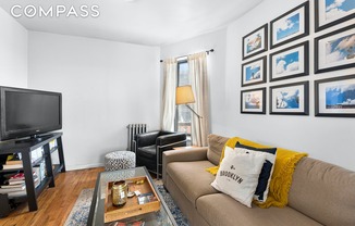 276 3 AVE