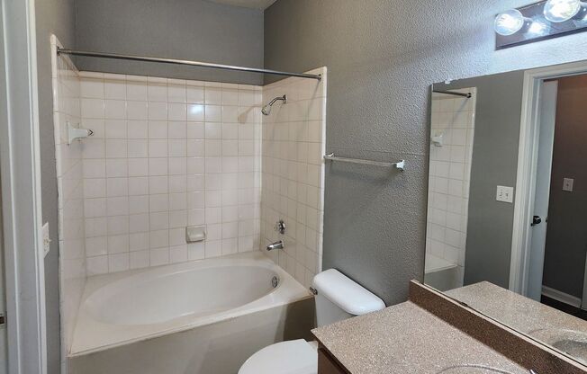 1 bed, 1 bath, 802 sqft, $1,495, Unit 710-u