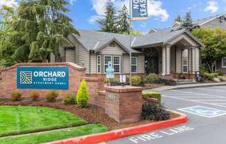 Orchard Ridge Apartments in Lynnwood, Washington Exterior and Monument Sign