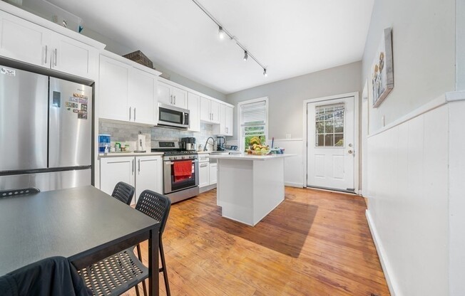 77 WEBSTER ST