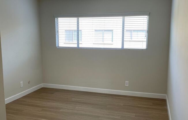 2 beds, 2 baths, $2,825, Unit 212