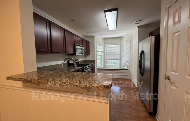 3900 RIVERLOOK PKWY SE