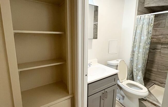 Newly Renovated Ground Floor 1x1 in Hayes Valley SF!