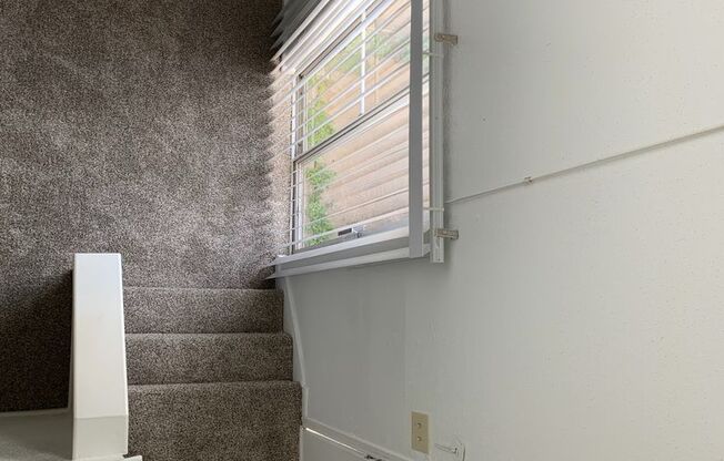 1 bed, 1.5 baths, 866 sqft, $1,150, Unit 2502