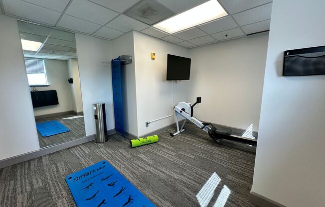 2 beds, 2 baths, $2,250, Unit UNIT 503