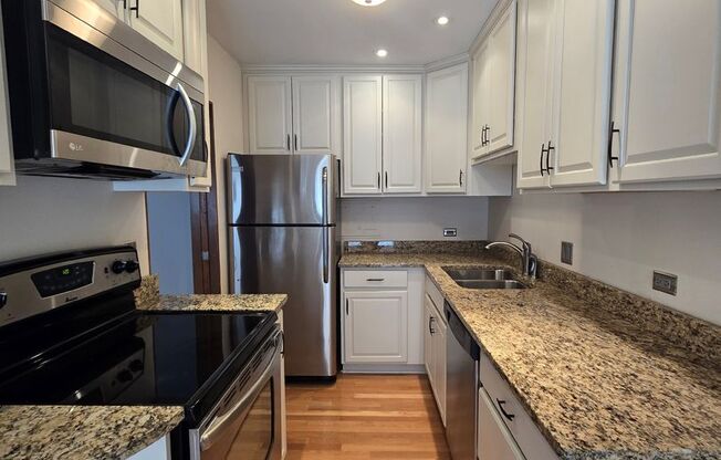 Dean Parkway  2bd-2ba Condo, Hardwood Floors, 1-double wide Garage Space included, Patio, Video Walkthrouh