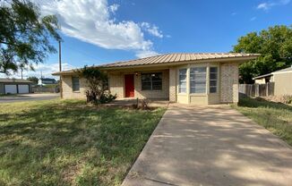 4 beds, 2 baths, $1,475