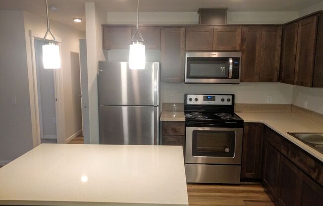 1 bed, 1 bath, 782 sqft, $1,650, Unit B-109