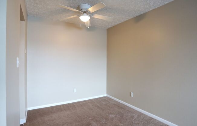 1 bed, 1 bath, 517 sqft, $899, Unit 102