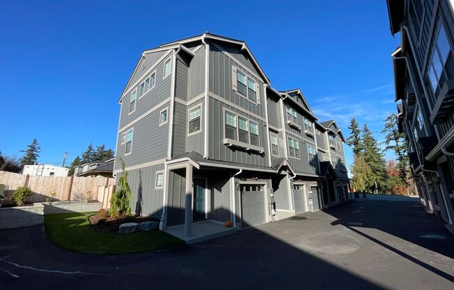 Outlook Townhomes | 1201 & 1205 32nd Street