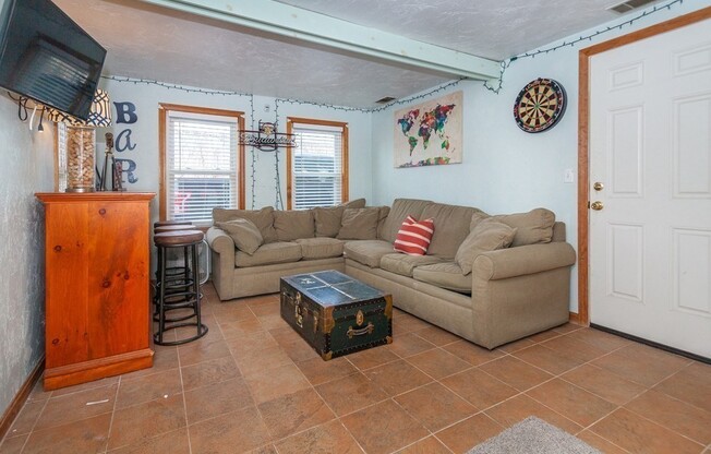 57 VICTORY RD