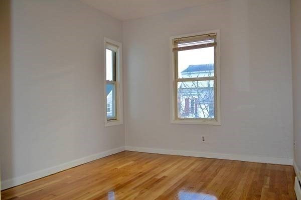 61 BOWER ST