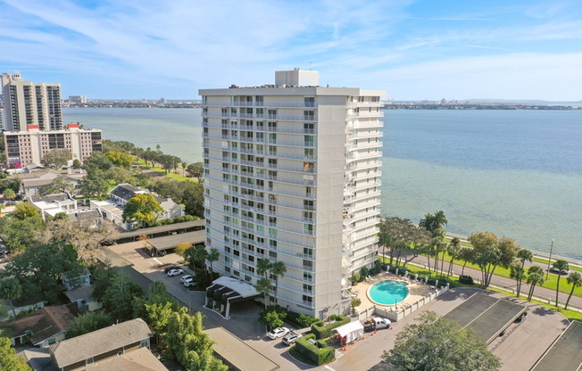 2611 BAYSHORE BLVD
