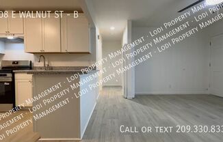 308 E WALNUT ST