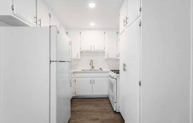 1 bed, 1 bath, 750 sqft, $1,998, Unit 218