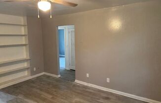 2 beds, 1 bath, $1,295, Unit # 4