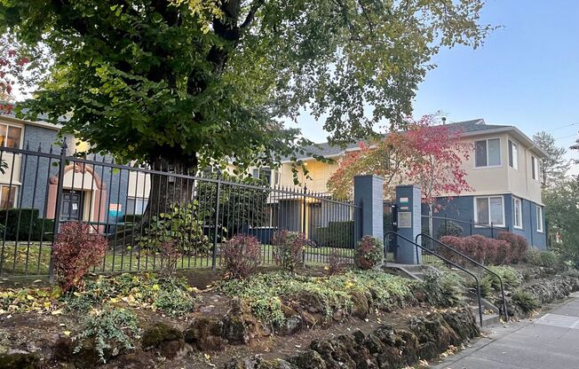 Kelli Ann Apartments